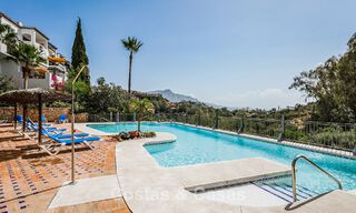 Apartamento amplio, listo para entrar a vivir con vistas al mar en venta en Benahavís - Marbella 787866 