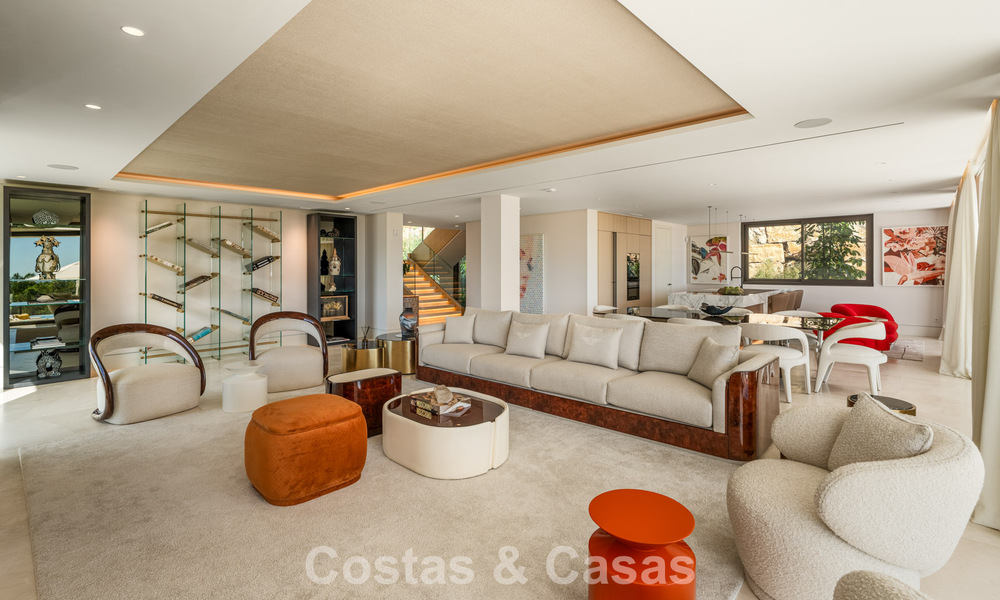 Villa de diseño de alta gama con vistas al mar en venta en la Milla de Oro de Marbella 788150