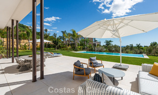 Villa de diseño de alta gama con vistas al mar en venta en la Milla de Oro de Marbella 788152 