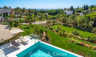 Villa de lujo modernista con vistas al mar en venta en la Milla de Oro de Marbella 788181 