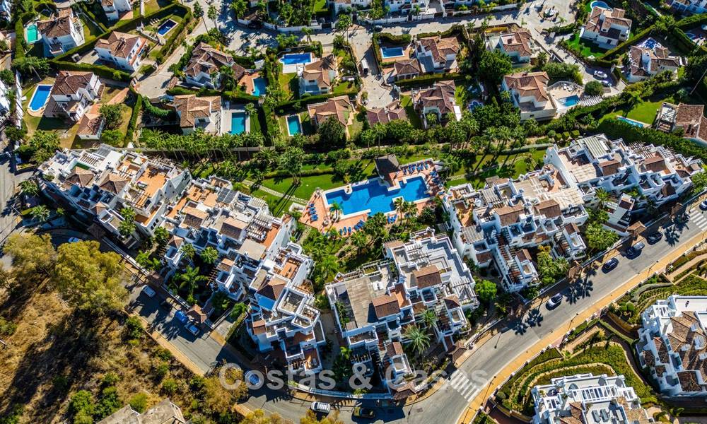 Apartamentos en venta en un complejo residencial cerrado en Nueva Andalucía, Marbella 788735