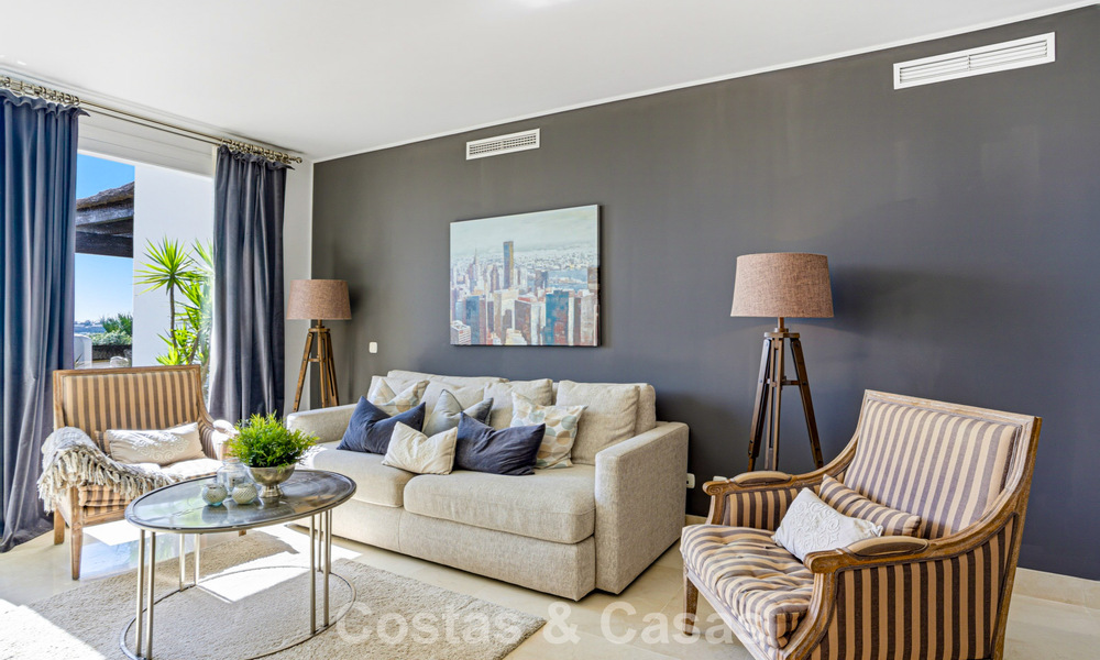 Apartamentos en venta en un complejo residencial cerrado en Nueva Andalucía, Marbella 788752