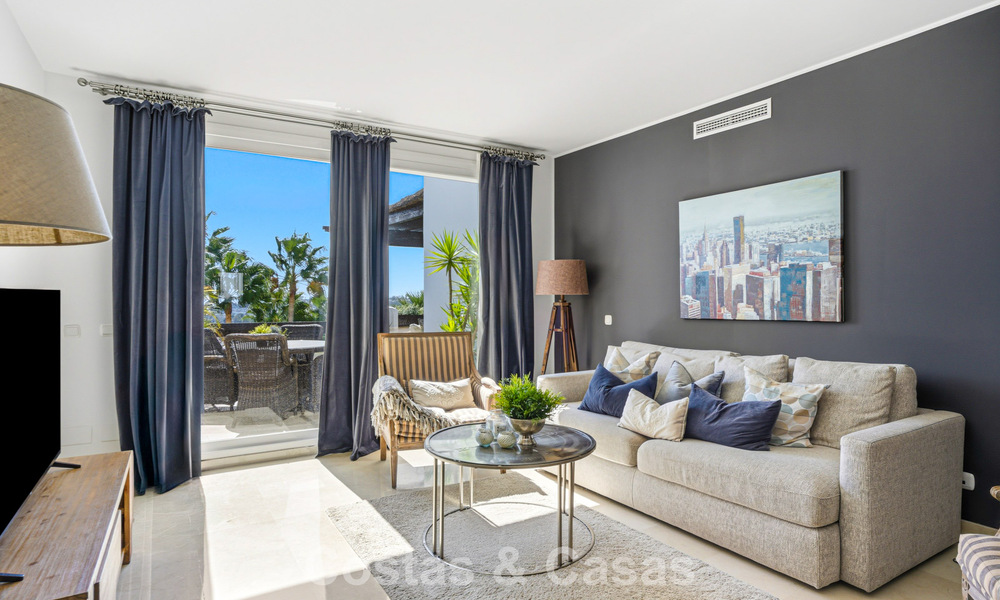 Apartamentos en venta en un complejo residencial cerrado en Nueva Andalucía, Marbella 788753