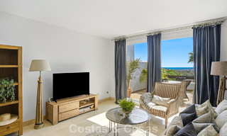 Apartamentos en venta en un complejo residencial cerrado en Nueva Andalucía, Marbella 788754 