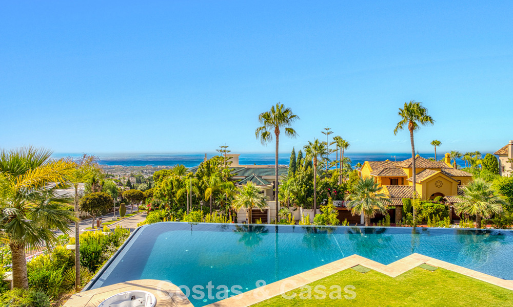 Magnífico palacio neoclásico en venta en la prestigiosa urbanización cerrada de Sierra Blanca, Marbella 788203