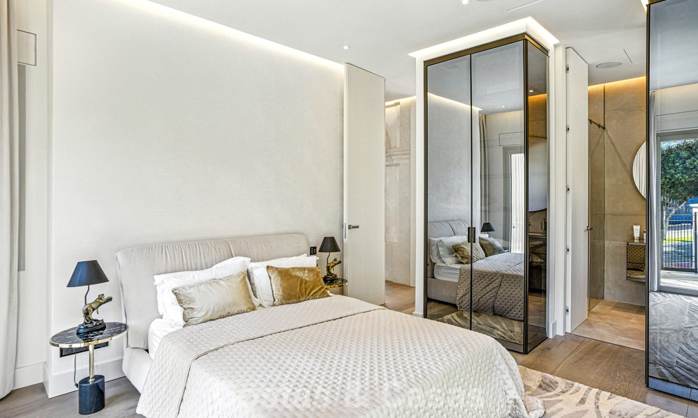 Magnífico palacio neoclásico en venta en la prestigiosa urbanización cerrada de Sierra Blanca, Marbella 788224