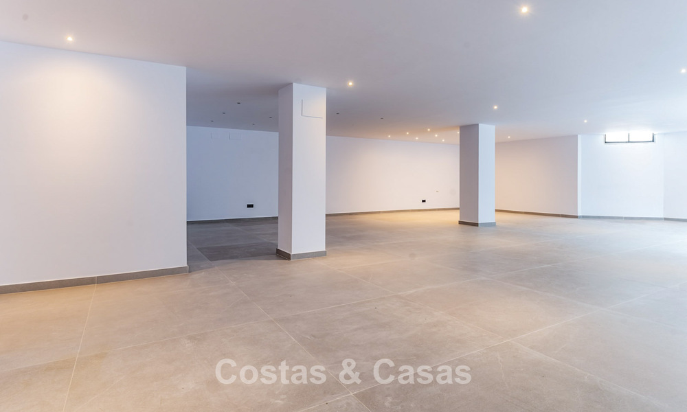 Impresionante villa de lujo con arquitectura andaluza atemporal en venta en la Nueva Milla de Oro, entre Marbella y Estepona 788343