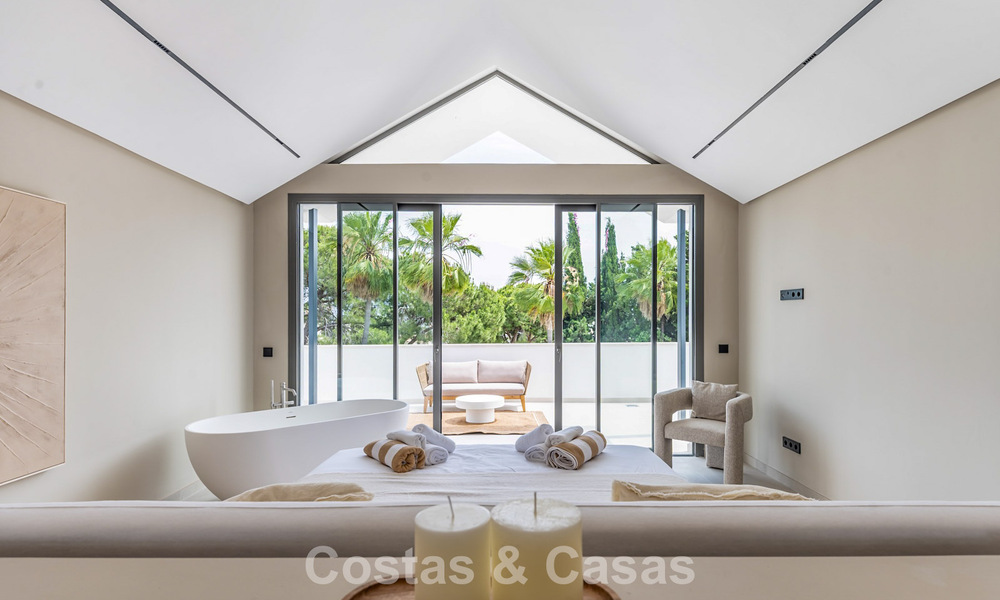 Impresionante villa de lujo con arquitectura andaluza atemporal en venta en la Nueva Milla de Oro, entre Marbella y Estepona 788346