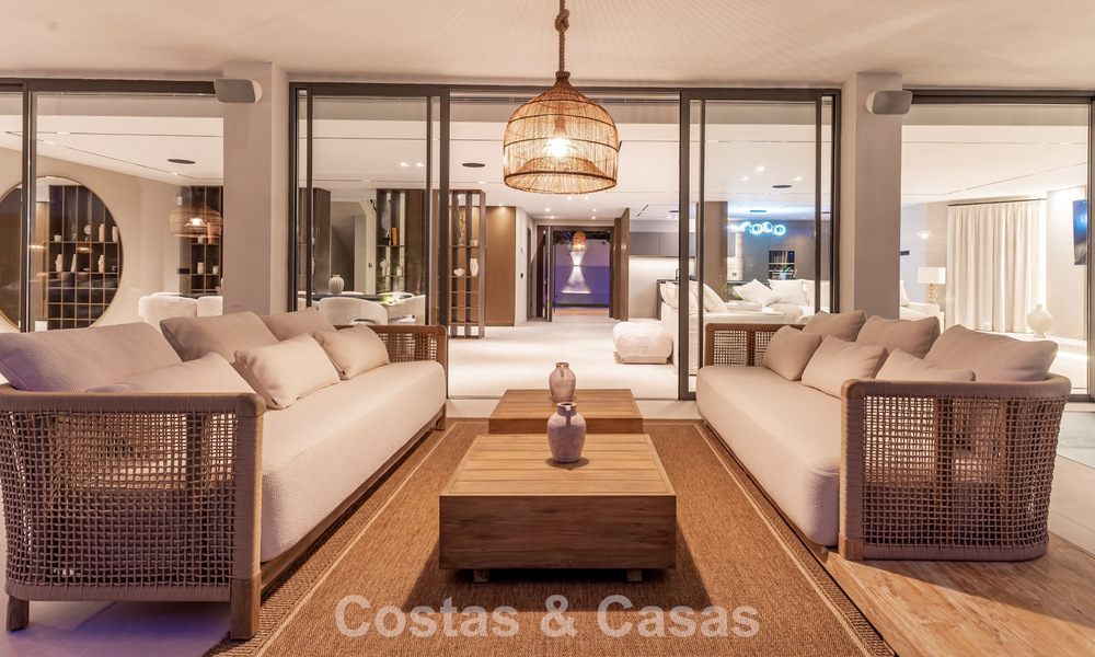 Impresionante villa de lujo con arquitectura andaluza atemporal en venta en la Nueva Milla de Oro, entre Marbella y Estepona 788374
