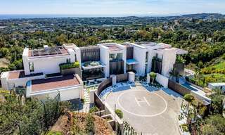 Villa de lujo de alta gama con vistas panorámicas al mar en venta dentro de un prestigioso resort, Benahavís - Marbella 788387 