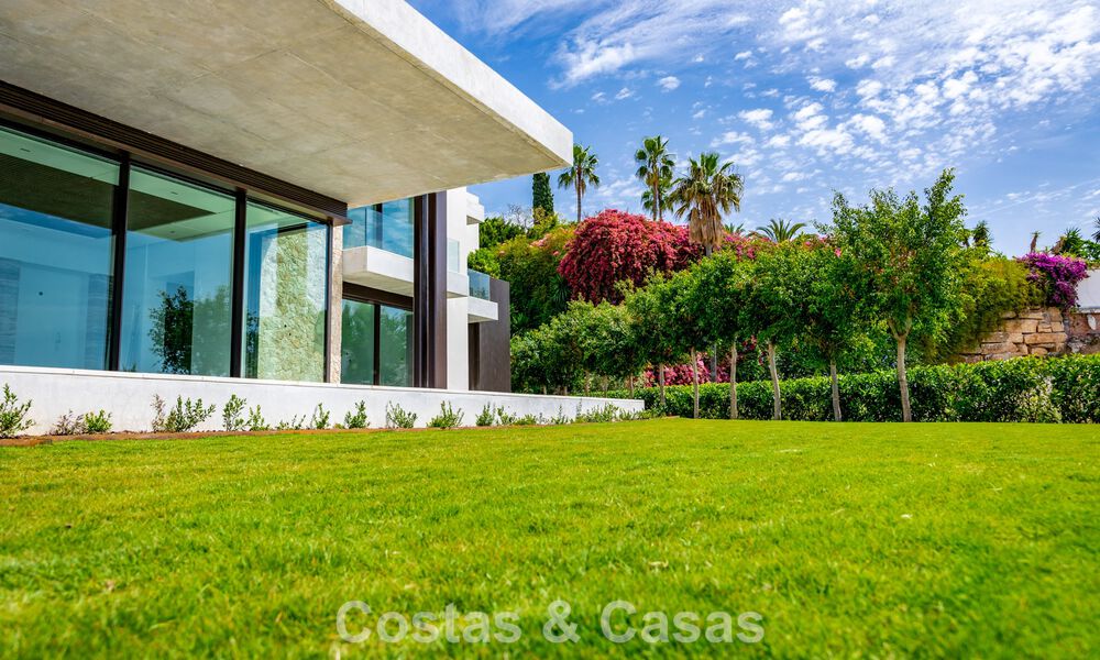 Villa de lujo de alta gama con vistas panorámicas al mar en venta dentro de un prestigioso resort, Benahavís - Marbella 788391