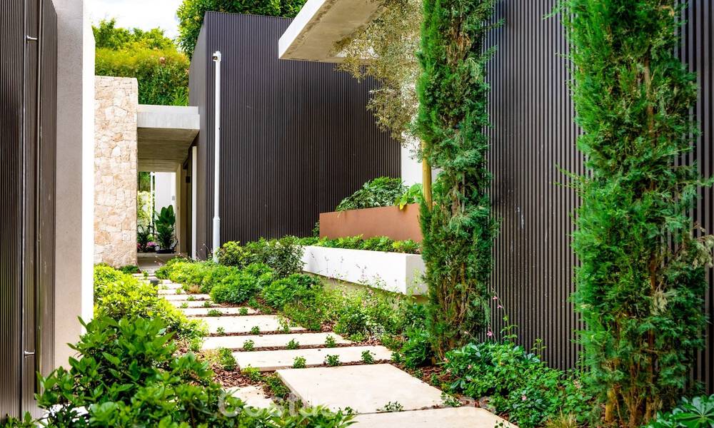 Villa de lujo de alta gama con vistas panorámicas al mar en venta dentro de un prestigioso resort, Benahavís - Marbella 788395