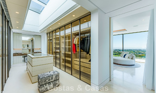 Villa de lujo de alta gama con vistas panorámicas al mar en venta dentro de un prestigioso resort, Benahavís - Marbella 788399 