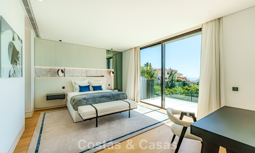 Villa de lujo de alta gama con vistas panorámicas al mar en venta dentro de un prestigioso resort, Benahavís - Marbella 788402