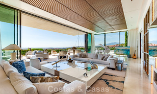 Villa de lujo de alta gama con vistas panorámicas al mar en venta dentro de un prestigioso resort, Benahavís - Marbella 788406 