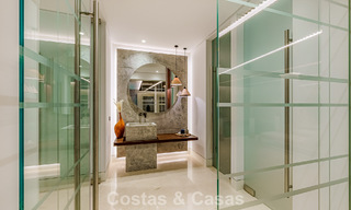 Villa de lujo de alta gama con vistas panorámicas al mar en venta dentro de un prestigioso resort, Benahavís - Marbella 788424 