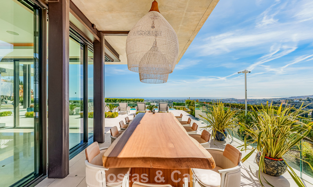 Villa de lujo de alta gama con vistas panorámicas al mar en venta dentro de un prestigioso resort, Benahavís - Marbella 788433