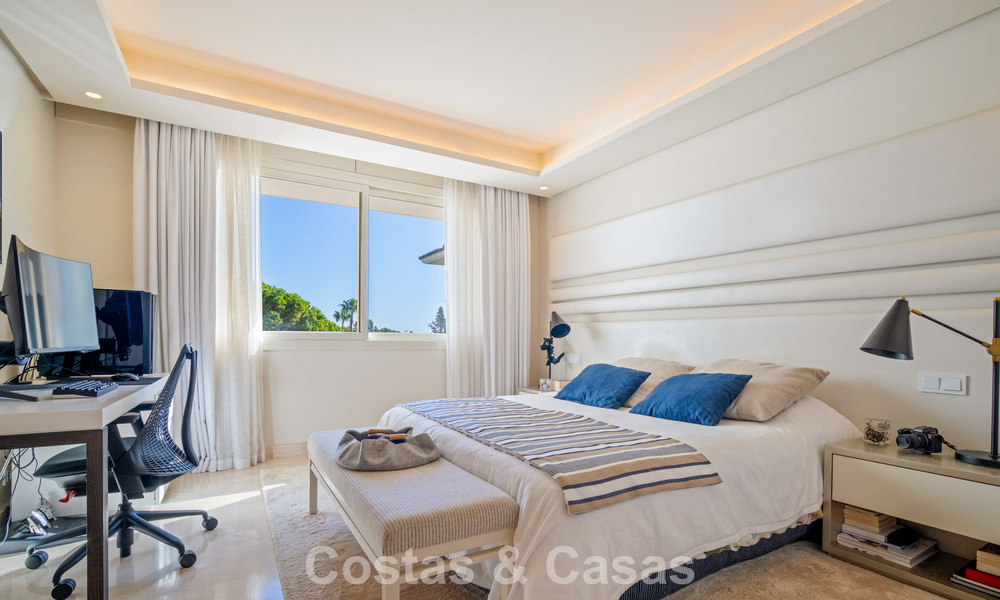 Apartamento doble, dúplex listo para entrar a vivir en la Milla de Oro de Marbella 788491