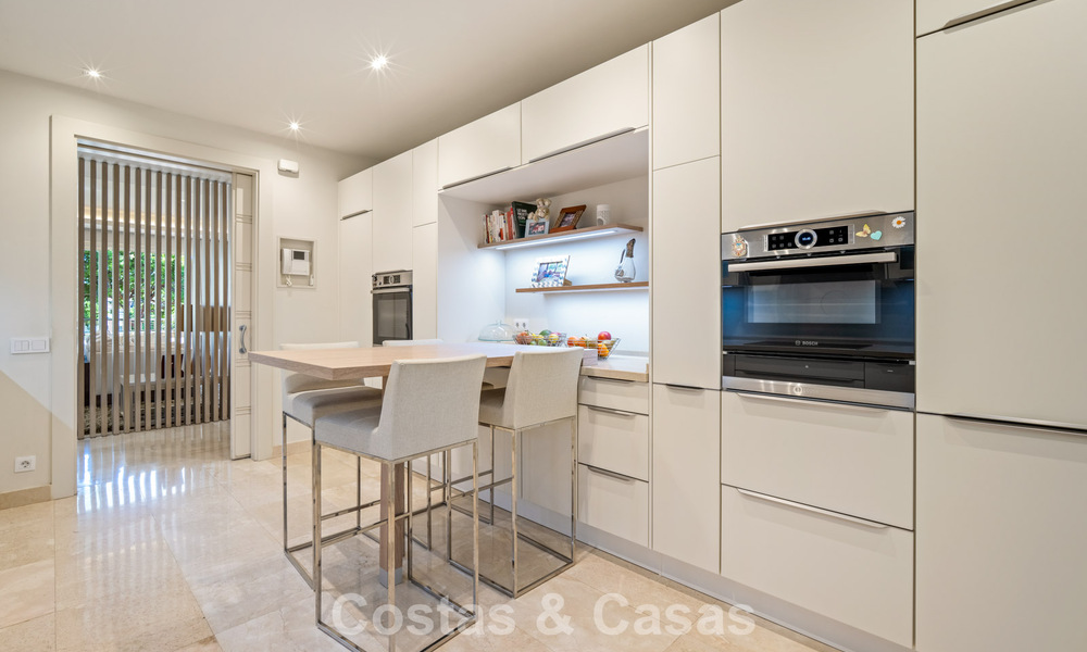 Apartamento doble, dúplex listo para entrar a vivir en la Milla de Oro de Marbella 788495