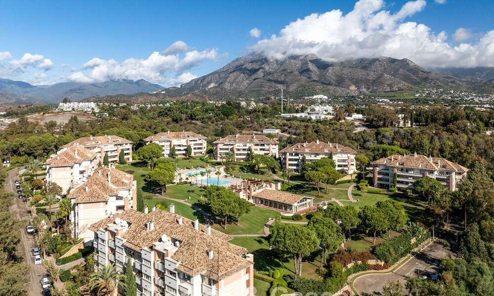 Apartamento doble, dúplex listo para entrar a vivir en la Milla de Oro de Marbella 788496
