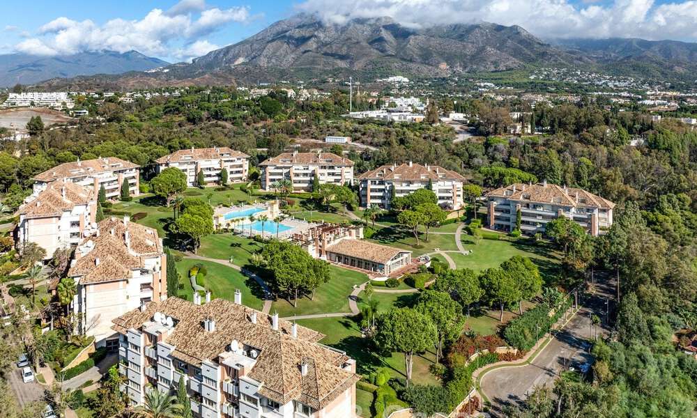 Apartamento doble, dúplex listo para entrar a vivir en la Milla de Oro de Marbella 788497