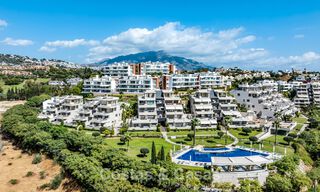Apartamento contemporáneo con amplia terraza esquinera en venta en Marbella - Benahavís 788698 
