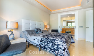 Apartamento contemporáneo con amplia terraza esquinera en venta en Marbella - Benahavís 788706 