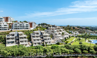 Apartamento contemporáneo con amplia terraza esquinera en venta en Marbella - Benahavís 788724 