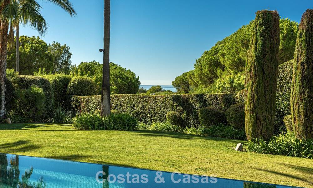 Villa modernista, lista para entrar a vivir, en venta, rodeada de campos de golf de primera categoría en la Costa del Sol 788268