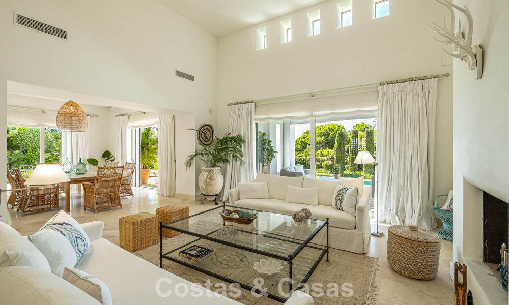 Villa modernista, lista para entrar a vivir, en venta, rodeada de campos de golf de primera categoría en la Costa del Sol 788274