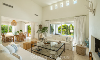 Villa modernista, lista para entrar a vivir, en venta, rodeada de campos de golf de primera categoría en la Costa del Sol 788274 