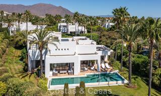 Villa modernista, lista para entrar a vivir, en venta, rodeada de campos de golf de primera categoría en la Costa del Sol 788289 
