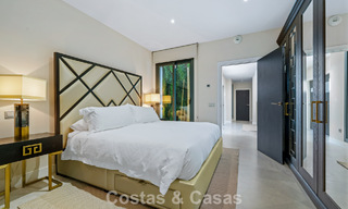 Villa exclusiva con vistas al mar en venta en una urbanización privada en La Quinta, Marbella - Benahavís 788541 