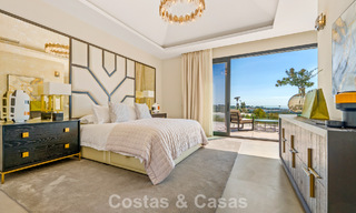 Villa exclusiva con vistas al mar en venta en una urbanización privada en La Quinta, Marbella - Benahavís 788573 