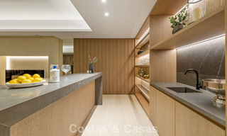 Casa con vistas panorámicas al mar en venta en un prestigioso complejo residencial cerrado en Nueva Andalucía, Marbella 788599 