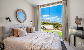 Casa con vistas panorámicas al mar en venta en un prestigioso complejo residencial cerrado en Nueva Andalucía, Marbella 788625 