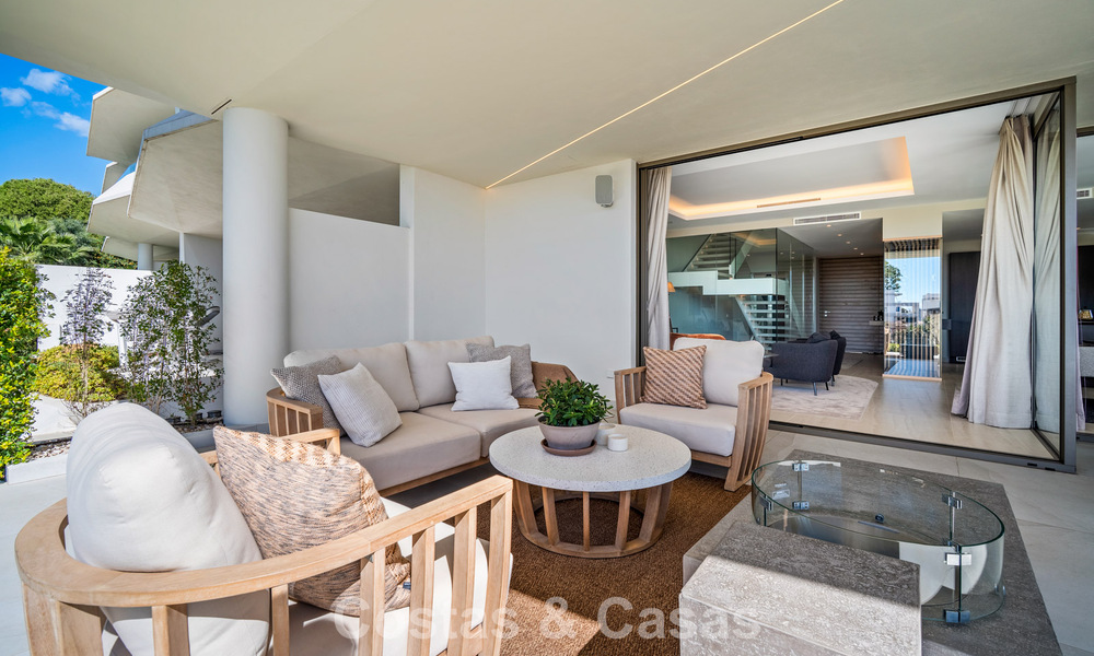 Casa con vistas panorámicas al mar en venta en un prestigioso complejo residencial cerrado en Nueva Andalucía, Marbella 788636