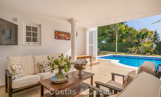 Espaciosa villa de estilo mediterráneo en venta en una prestigiosa urbanización de Marbella - Benahavís 788669 