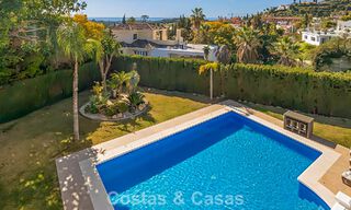 Espaciosa villa de estilo mediterráneo en venta en una prestigiosa urbanización de Marbella - Benahavís 788670 