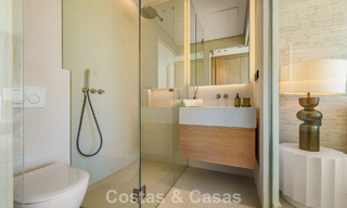 Villa de lujo contemporánea, lista para entrar a vivir, en venta a pocos pasos de la playa y del centro de San Pedro - Marbella 788827 