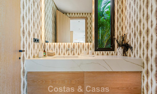Villa de lujo contemporánea, lista para entrar a vivir, en venta a pocos pasos de la playa y del centro de San Pedro - Marbella 788845 