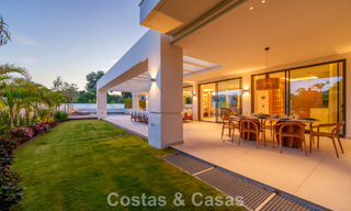 Villa de lujo contemporánea, lista para entrar a vivir, en venta a pocos pasos de la playa y del centro de San Pedro - Marbella 788864 