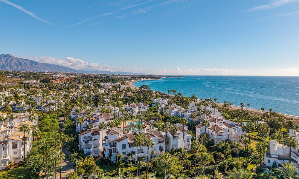 Apartamento con vistas al mar en venta en complejo frente al mar en la Nueva Milla de Oro, entre Marbella y Estepona 788781