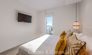 Apartamento con vistas al mar en venta en complejo frente al mar en la Nueva Milla de Oro, entre Marbella y Estepona 788792 