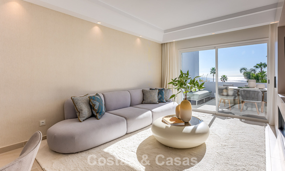 Apartamento con vistas al mar en venta en complejo frente al mar en la Nueva Milla de Oro, entre Marbella y Estepona 788795
