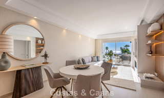 Apartamento con vistas al mar en venta en complejo frente al mar en la Nueva Milla de Oro, entre Marbella y Estepona 788797 