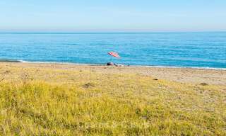 Apartamento con vistas al mar en venta en complejo frente al mar en la Nueva Milla de Oro, entre Marbella y Estepona 788802 