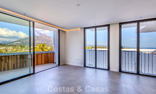 Apartamento renovado de primera clase en venta a un paso de todo en Nueva Andalucía, Marbella 789707 