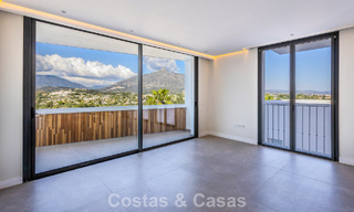 Apartamento renovado de primera clase en venta a un paso de todo en Nueva Andalucía, Marbella 789708 