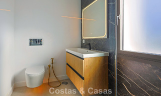 Apartamento renovado de primera clase en venta a un paso de todo en Nueva Andalucía, Marbella 789719 